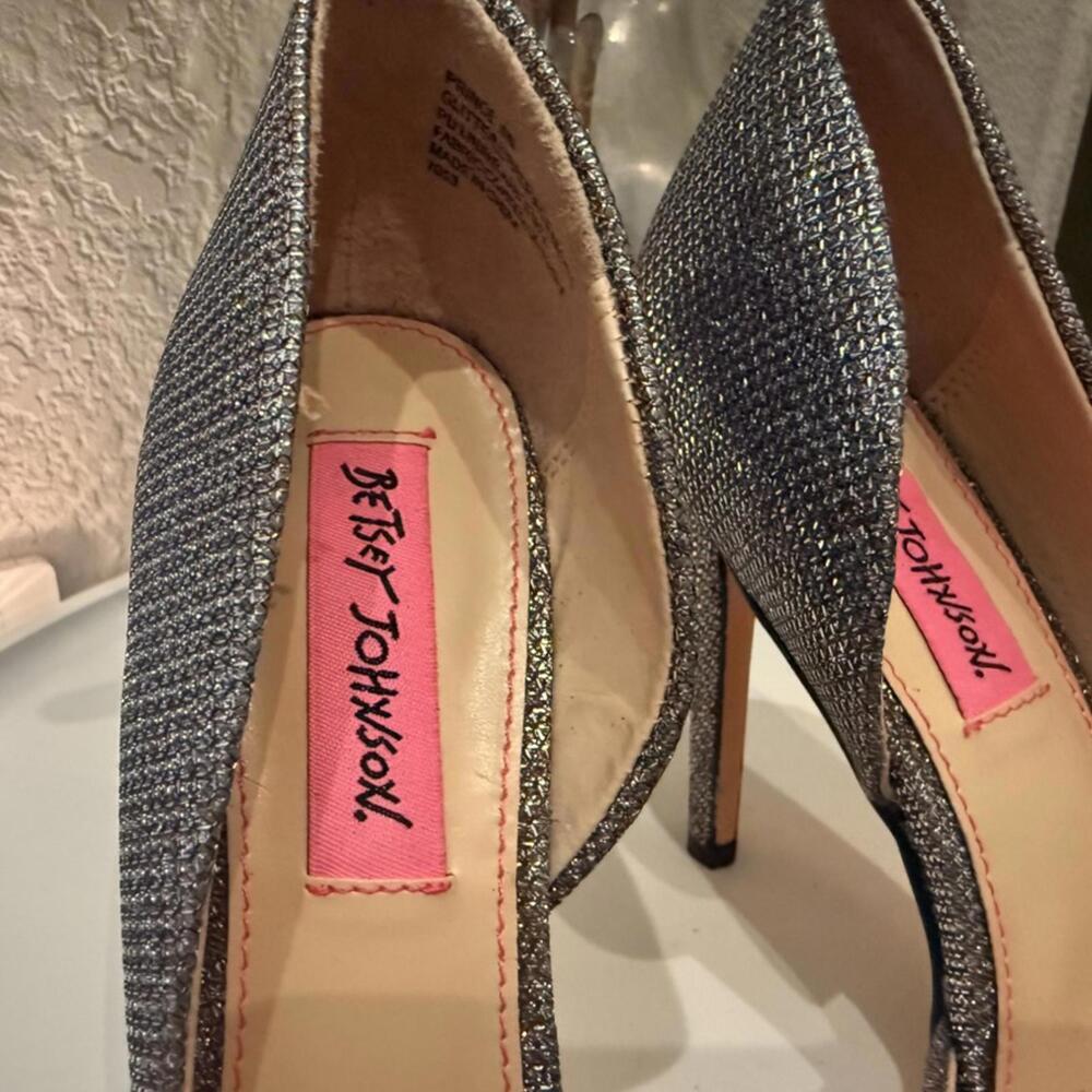Betsey Johnson Prince D'Orsay Glitter Bow Stiletto Silver Women's 6 Excellent - Picture 5 of 6